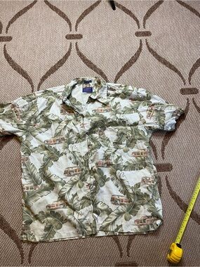 Pendleton Green Leaf & Surf Wagon Short-Sleeve Button-Down Shirt